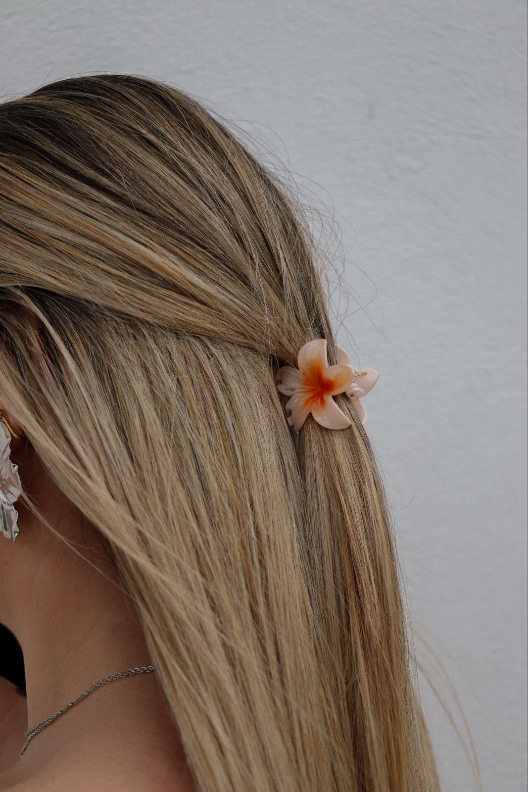 small flower hair clip